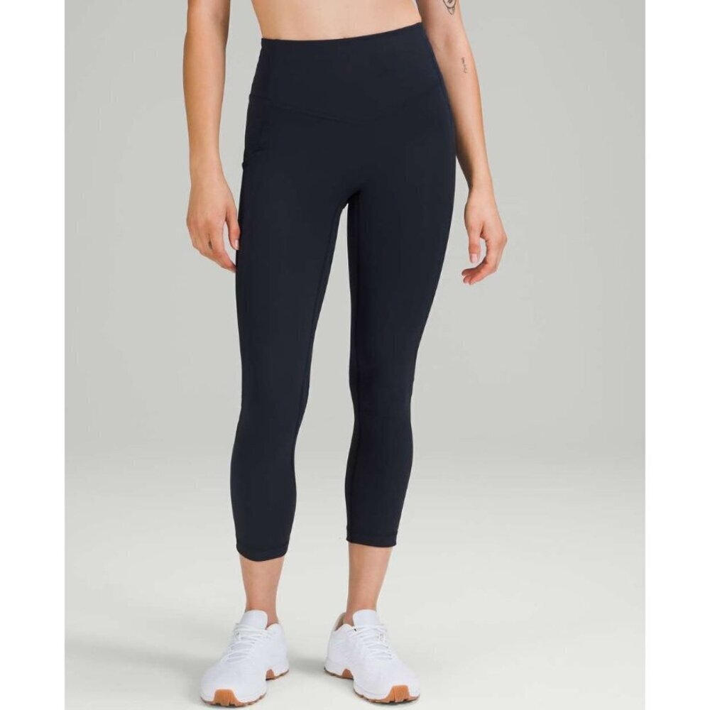 Lululemon All the Right Places High-Rise Crop 23" Navy Size 8 No Front Seam